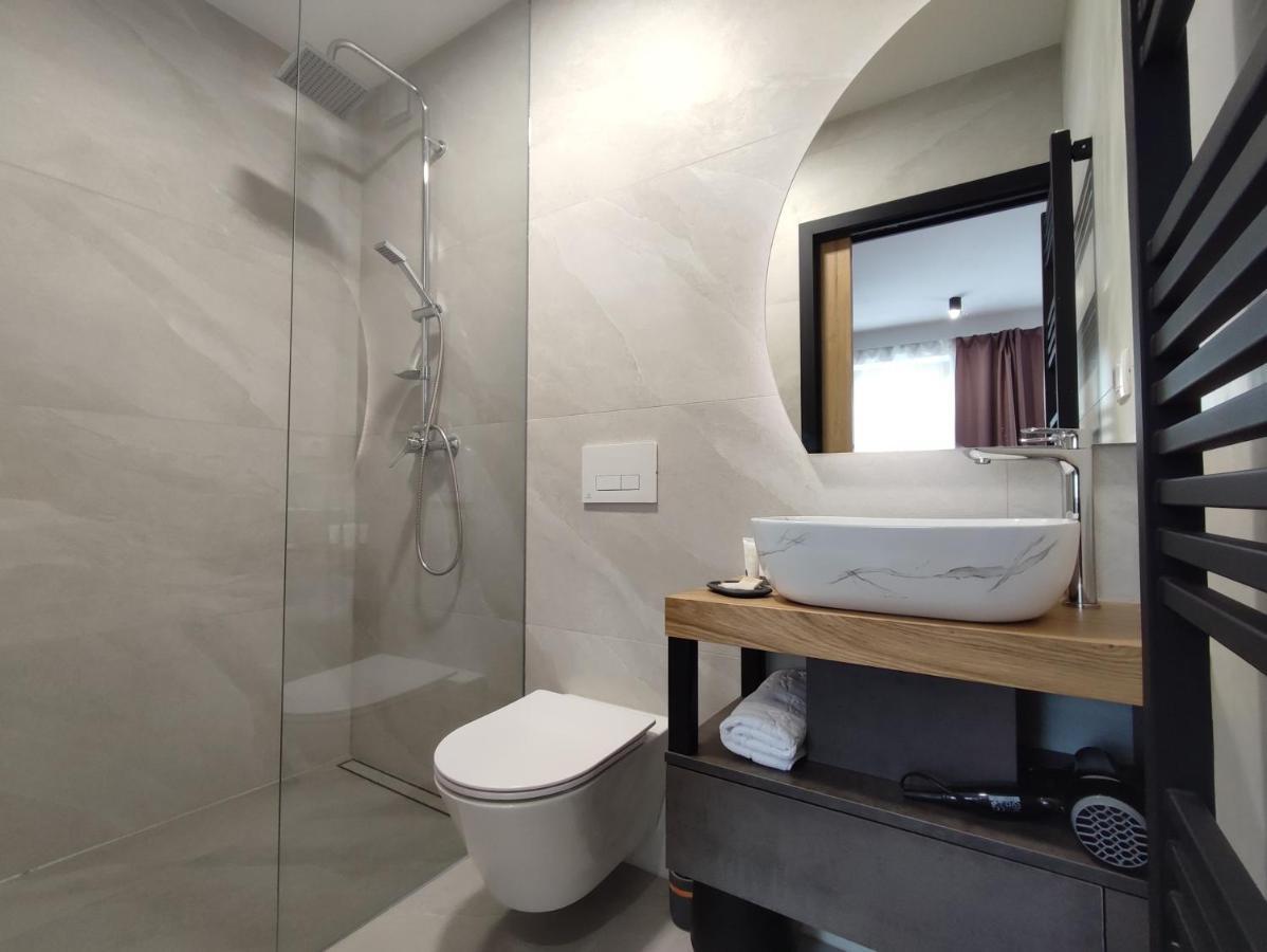 Boutique Rooms By Petric Winery Dobravlje Экстерьер фото