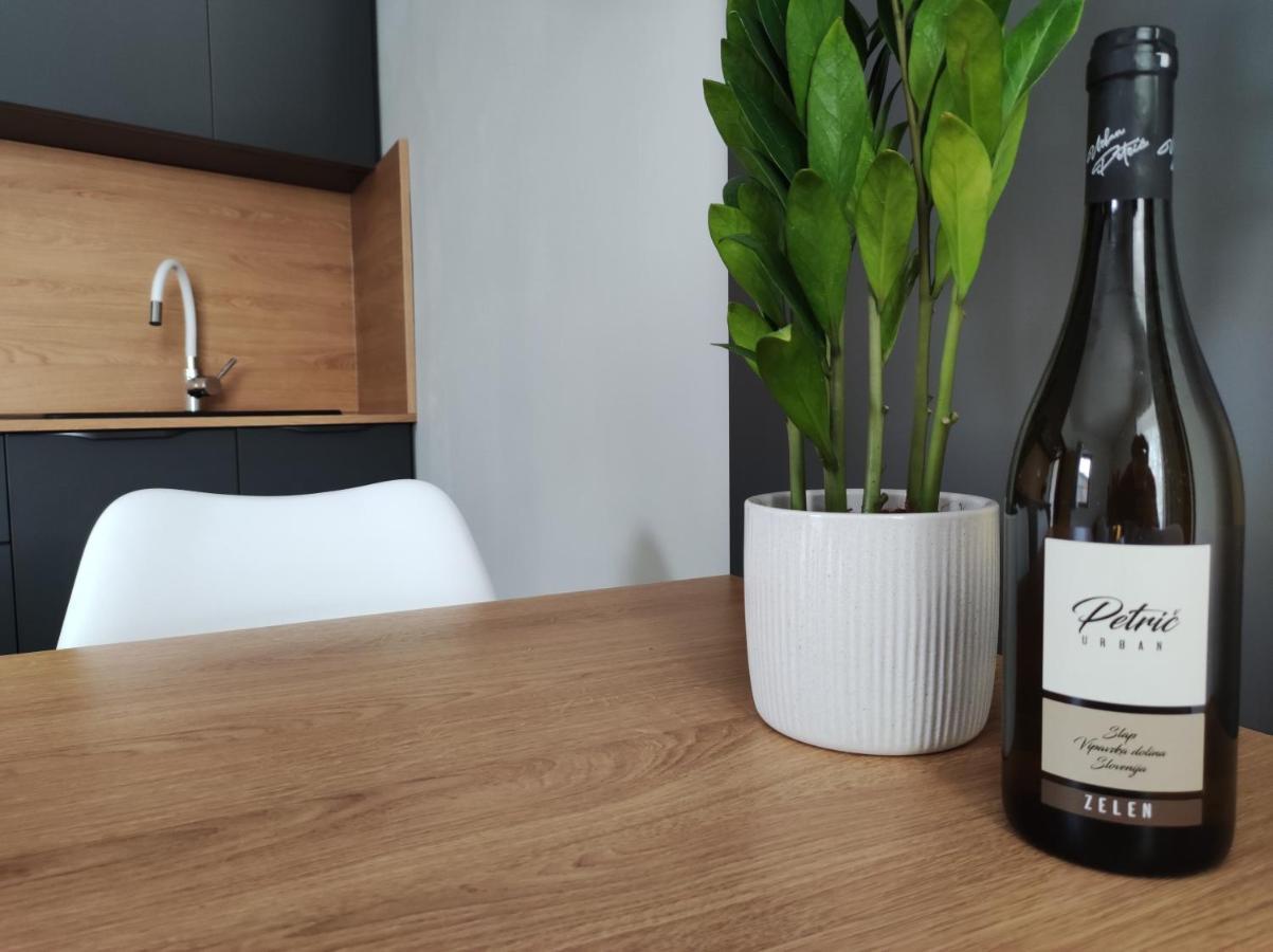 Boutique Rooms By Petric Winery Dobravlje Экстерьер фото