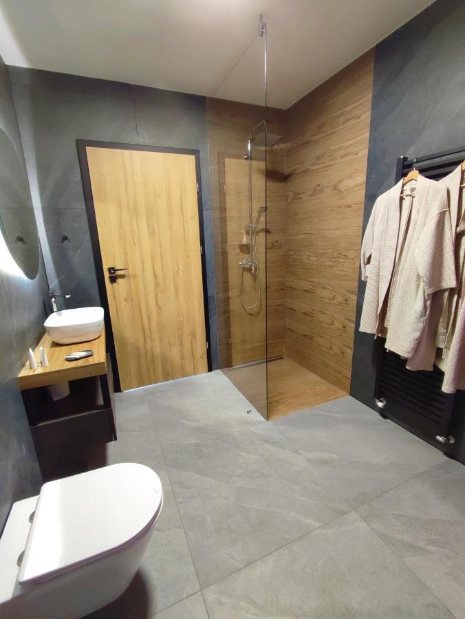 Boutique Rooms By Petric Winery Dobravlje Экстерьер фото